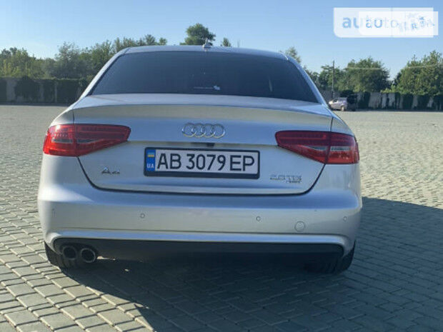 Audi A4 2012 року