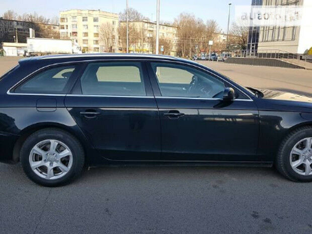 Audi A4 2011 року