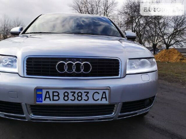 Audi A4 2001 року