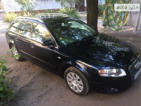 Ауди А4 2006 року Audi A4 2006 року