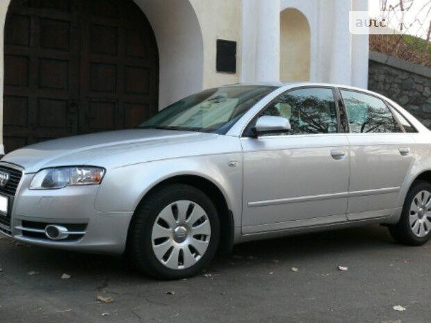 Audi A4 2008 года