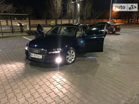 Audi A4 2010 года