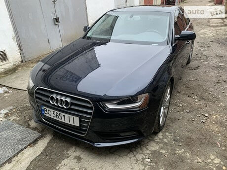 Ауди А4 2012 года Audi A4 2012 года