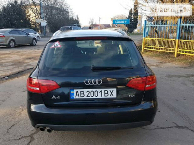 Audi A4 2011 года