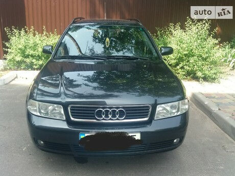 Audi A4 1999 года