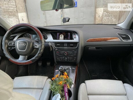 Ауди А4 2009 года Audi A4 2009 года