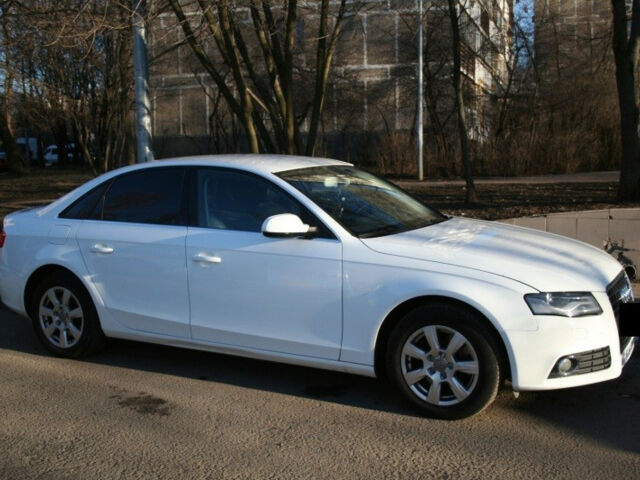 Audi A4 2011 року