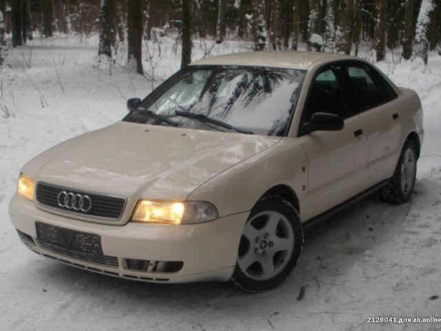 Audi A4 1996 года