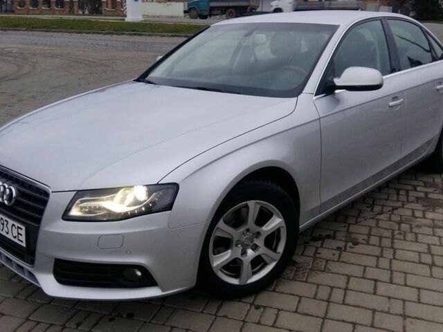 Audi A4 2009 року