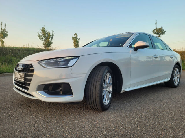 Audi A4 2021 року