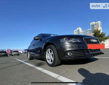 Audi A4 2011 года