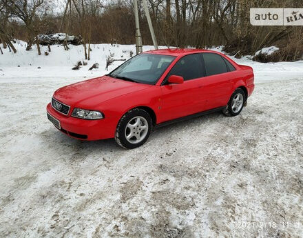 Audi A4 1995 года