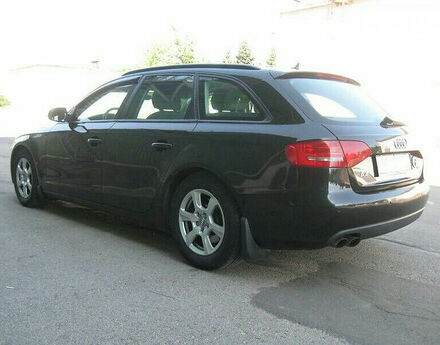 Audi A4 2012 року