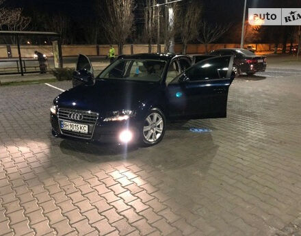 Audi A4 2010 року