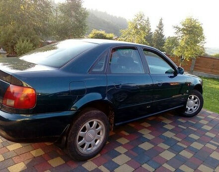 Audi A4 1996 года