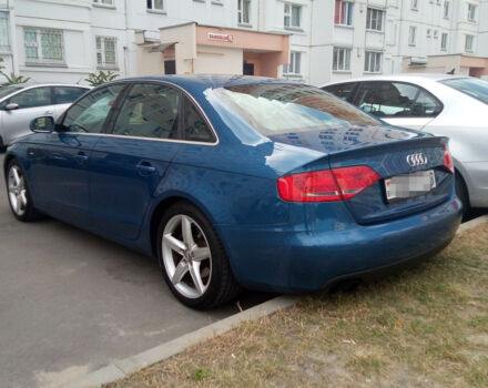 Audi A4 2010 року - Фото 2 автомобіля