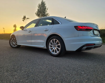 Audi A4 2021 року - Фото 4 автомобіля