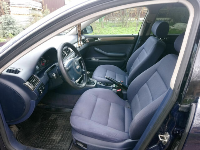 Audi A6 2000 года