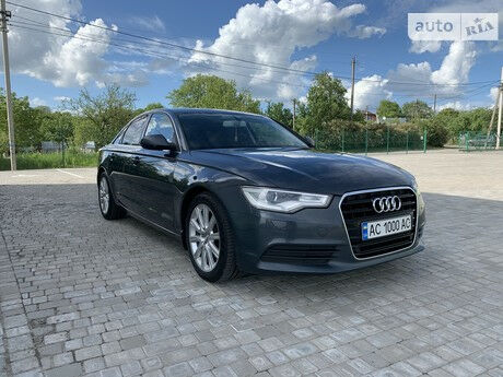 Ауди А6 2014 року Audi A6 2014 року