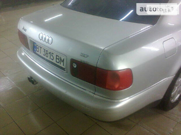 Audi A8 1999 року