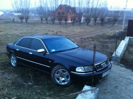 Audi A8 2002 року