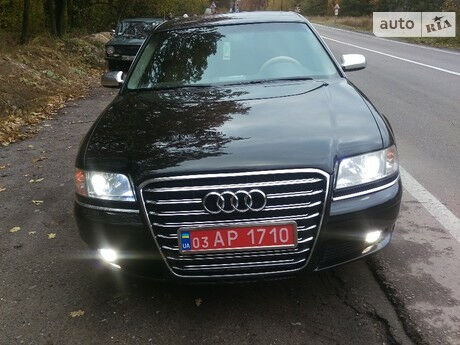 Audi A8 2001 року