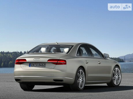 Audi A8 2001 року