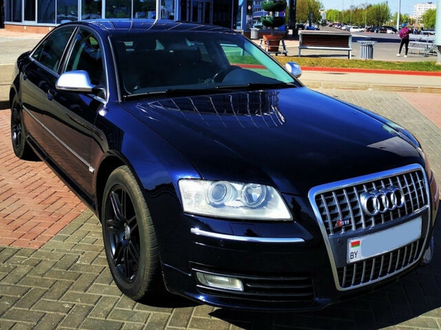 Audi A8 2003 року