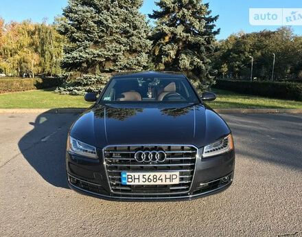 Audi A8 2016 года