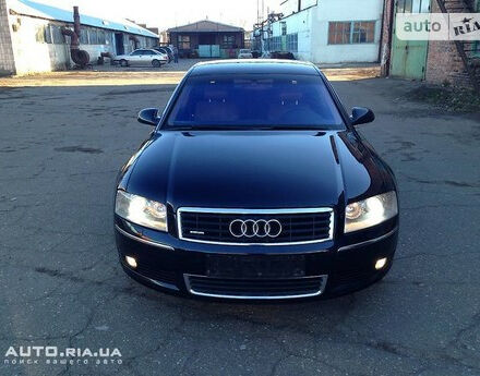 Audi A8 2004 року