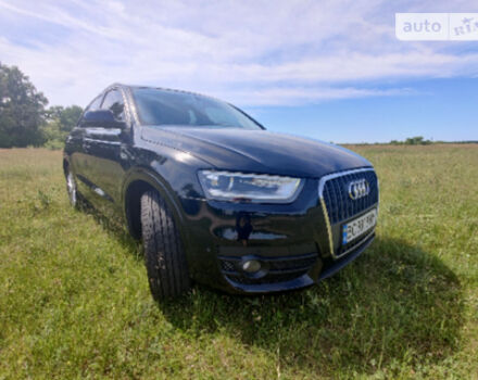 Фото на відгук з оцінкою 5   про авто Audi Q3 2012 року випуску від автора “Іван” з текстом: Авто дуже динамічне, економне, і сучасне. Найкраще підходить для дівчат. Маленьке і класне авто.