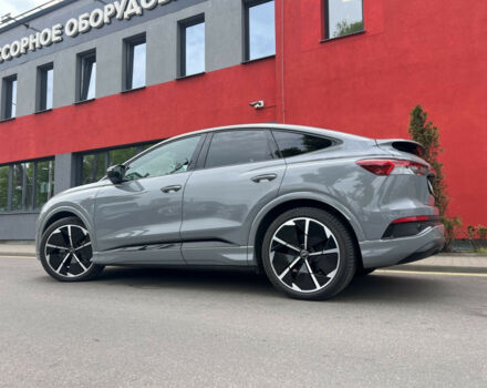 Audi Q4 Sportback e-tron 2023 года