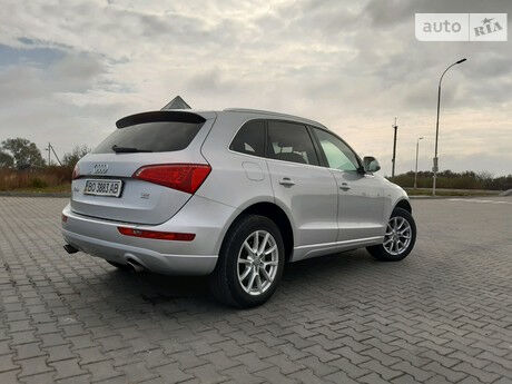 Audi Q5 2010 года