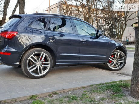 Ауди Ку 5 2016 року Audi Q5 2016 року