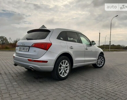 Audi Q5 2010 года