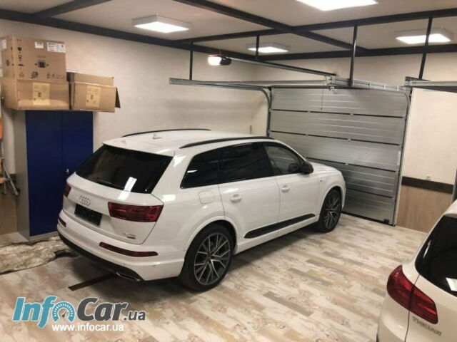 Audi Q7 2019 года