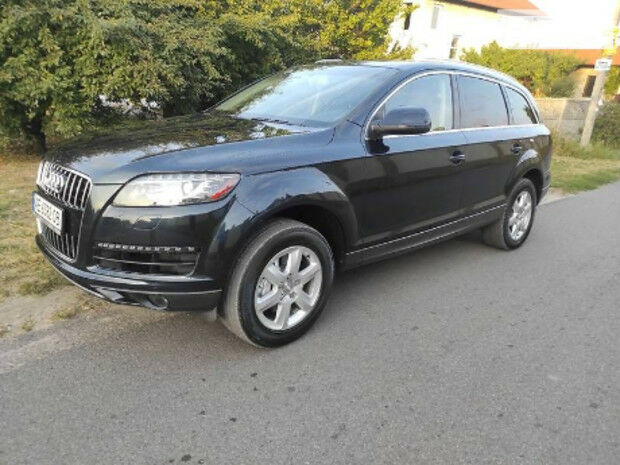 Audi Q7 2012 года