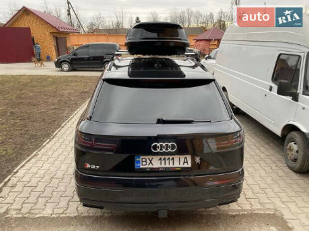 Audi Q7 2019 года