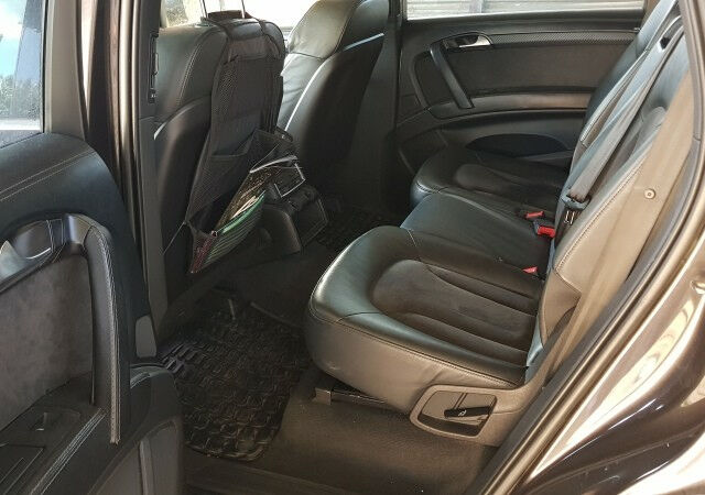 Audi Q7 2009 года