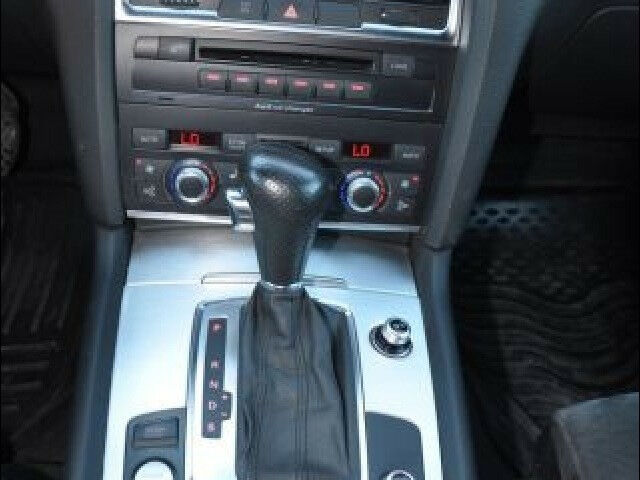 Audi Q7 2008 года