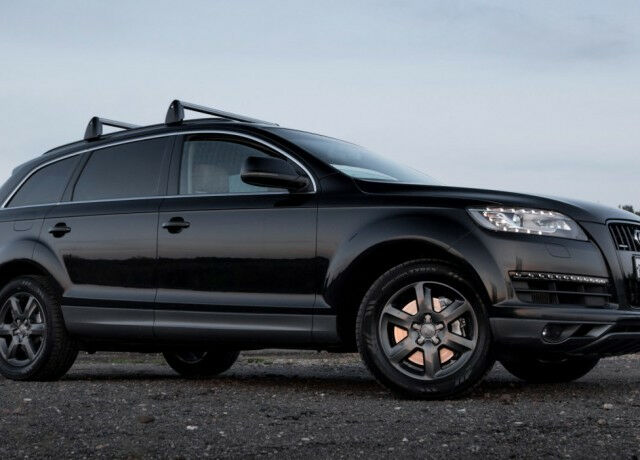 Ауди Ку 7 2012 року Audi Q7 2012 року