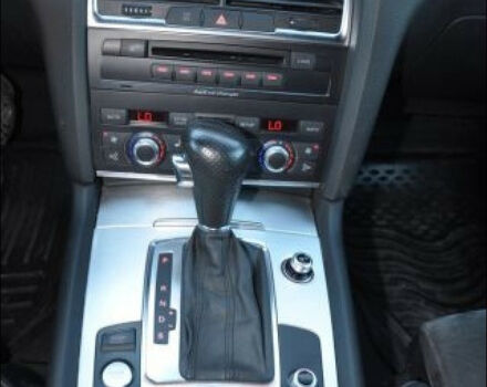 Audi Q7 2008 года - Фото 2 авто