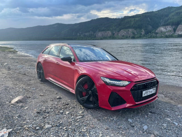 Audi RS6 2021 года