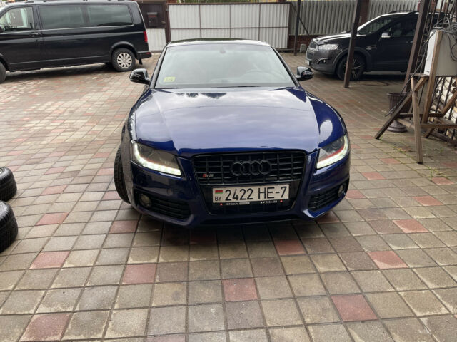 Audi S5 2008 года