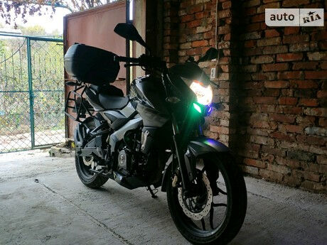 Bajaj Pulsar NS200 2019 года