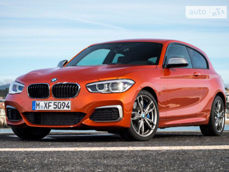 БМВ 1 Серия 2007 года BMW 1 Series 2007 года