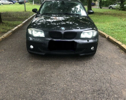 BMW 1 Series 2005 року