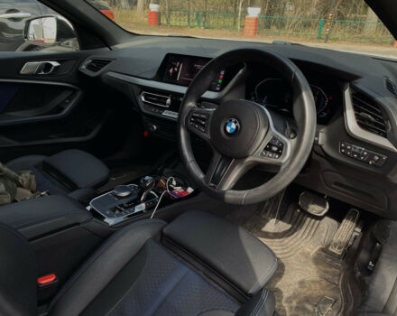 BMW 1 Series 2019 года - Фото 2 авто