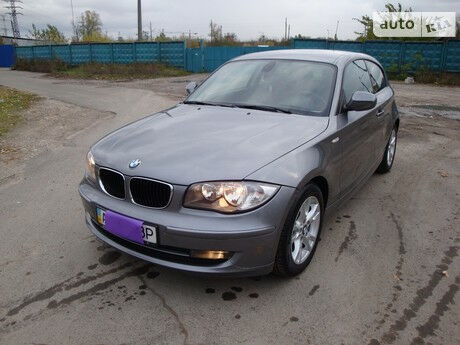 BMW 116 2010 года