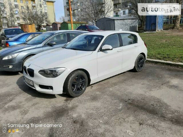 BMW 118 2012 года